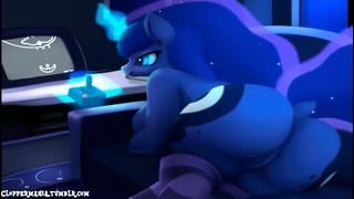 My Little Pony - Princesa Luna en sueños húmedos