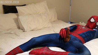 Hung Aroused Spiderman Střílí Big Web