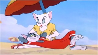Tom vult geile babe op het strand in Tom en Jerry hentai porno